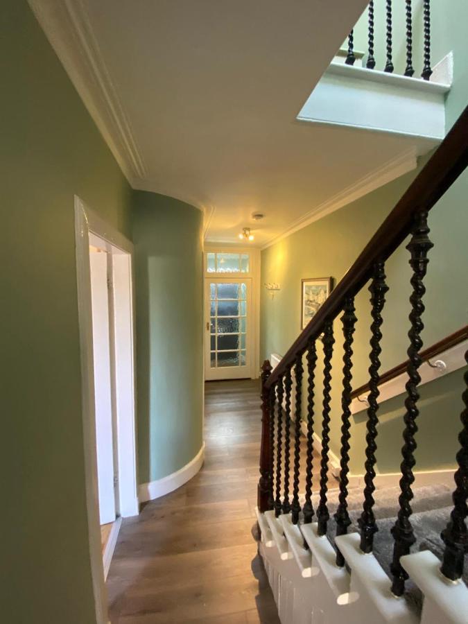 No. 20 Villa อินเวอร์เนส ภายนอก รูปภาพ